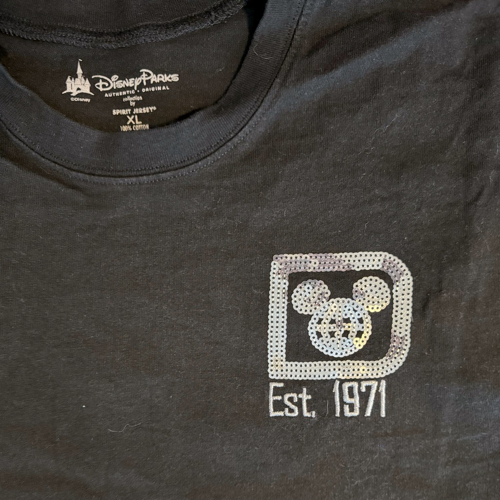 Disney Spirit Jersey. Sequins silver and black. Size XL.